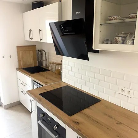 Le Point D'ancrage Alma, Bright And Comfortable 2-bedroom Apartment